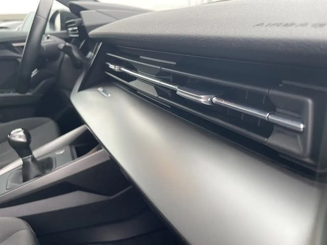 Audi A3 30 TDI Sedan Sportback