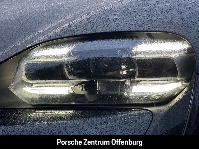Porsche Taycan 4 Cross Turismo
