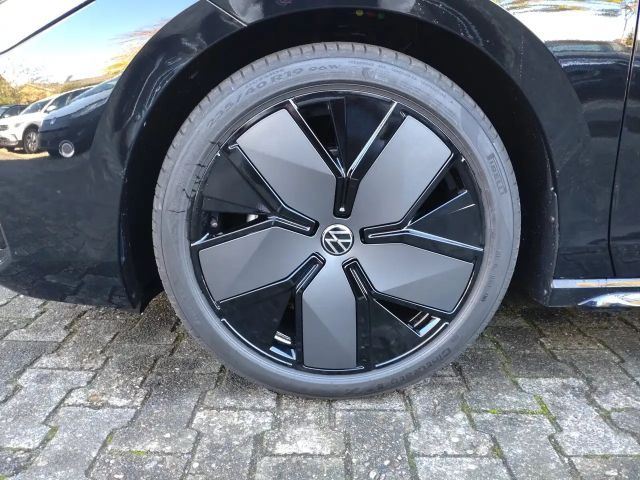 Volkswagen Passat 1.5 eTSI R-Line Variant