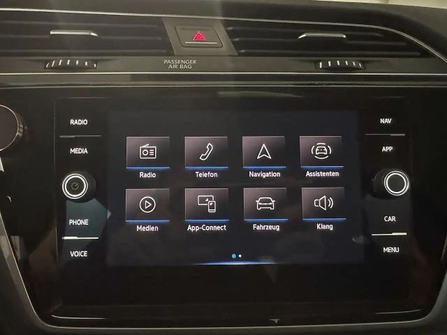 Volkswagen Touran 2,0 TDI *NAVI*ACC*AHK*PANO*PDC vo/hi*Elektr. He...