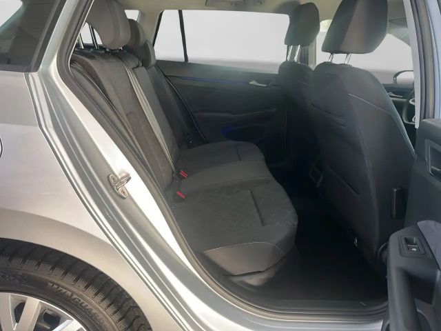 Volkswagen Golf 1.0 TSI Life Variant