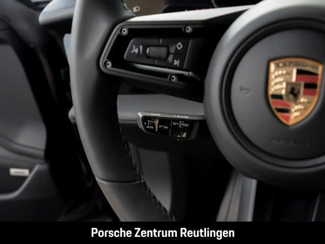 Porsche Taycan 4S Cross Turismo