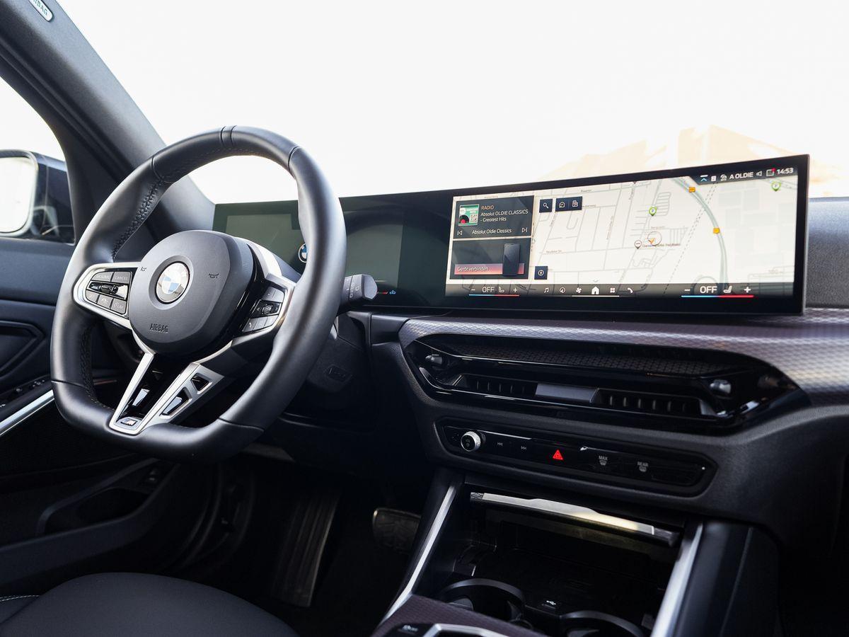 BMW 330 330d M-Sport Touring xDrive