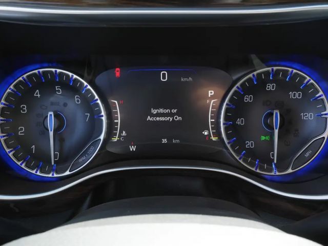 Chrysler Pacifica Limited