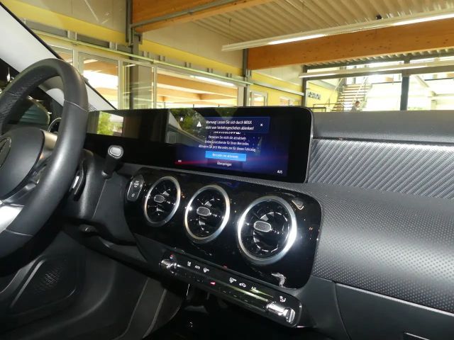 Mercedes-Benz A 200 Progressive