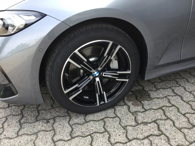 BMW 330 330i M-Sport Touring xDrive