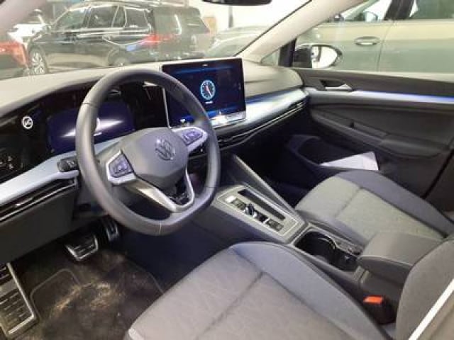 Volkswagen Golf 1.5 eTSI DSG