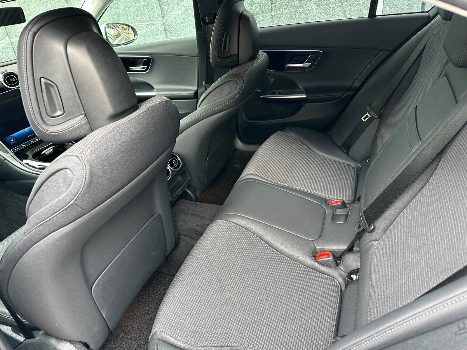 Mercedes-Benz C 200 AVANTGARDE Sedan