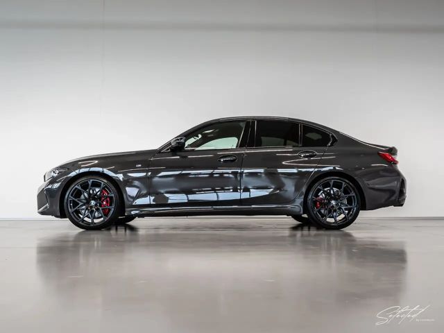 BMW 330 330i M-Sport Sedan xDrive