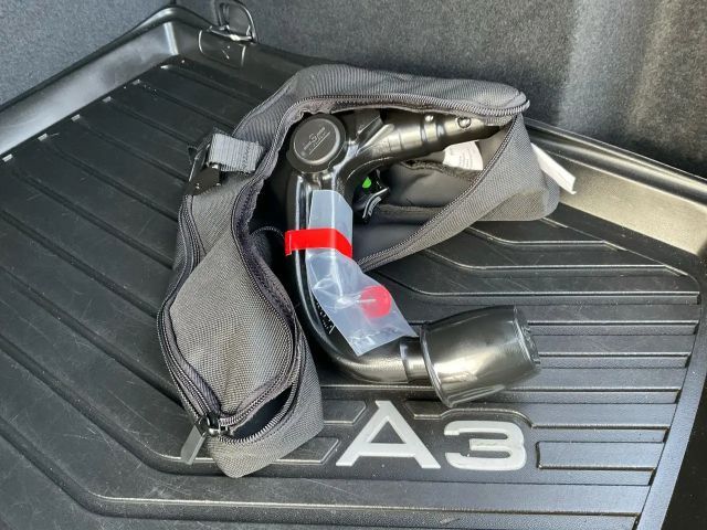 Audi A3 45 TFSI Hybride S-Line Sedan