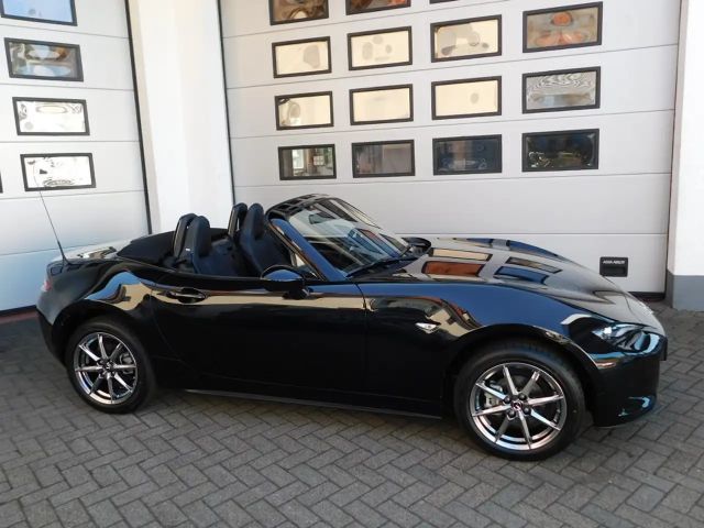 Mazda MX-5 Exclusive-line SkyActiv