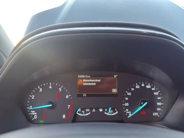 Ford Puma EcoBoost Titanium