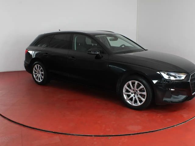 Audi A4 35 TDI S-Tronic