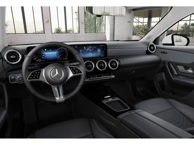 Mercedes-Benz A 180 Hatchback Progressive