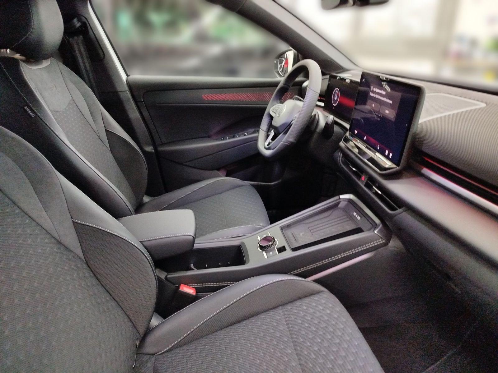 Volkswagen T-Roc DSG IQ.Drive R-Line