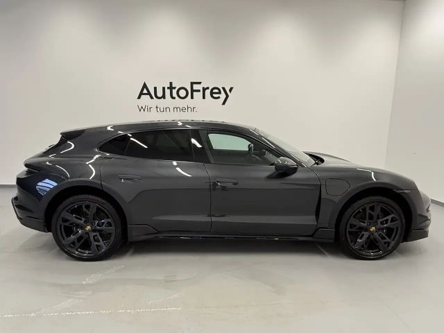 Porsche Taycan 4 Cross Turismo