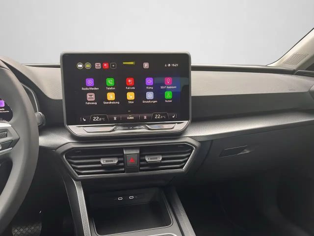 Seat Leon 1.5 eTSI Sportstourer Style