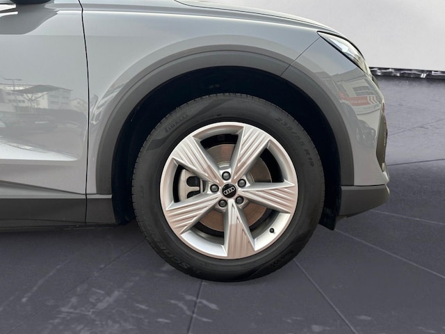 Audi Q4 e-tron SUV 45 e-tron Audi Q4 e-tron