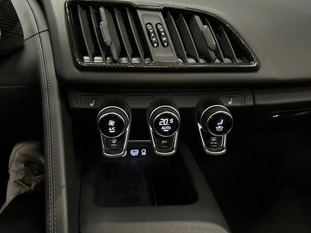 Audi R8 Performance Quattro Spyder V10