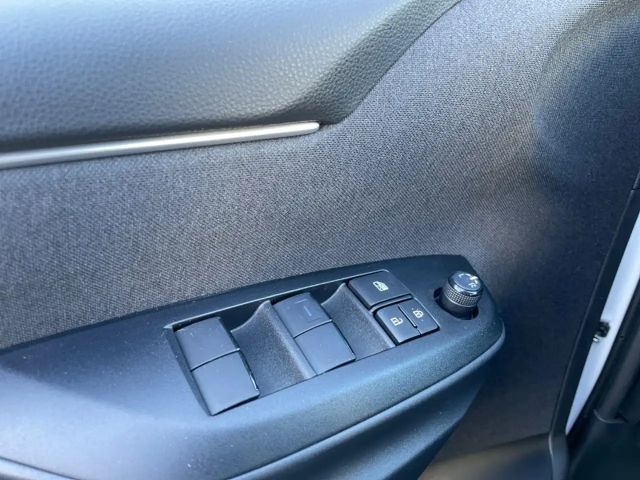 Toyota Yaris Hatchback Hybride Team D