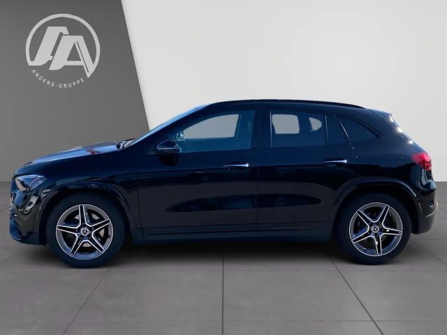 Mercedes-Benz GLA 180 AMG Line