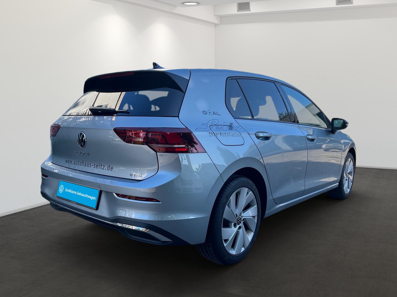 Volkswagen Golf 1.5 eTSI Golf VIII