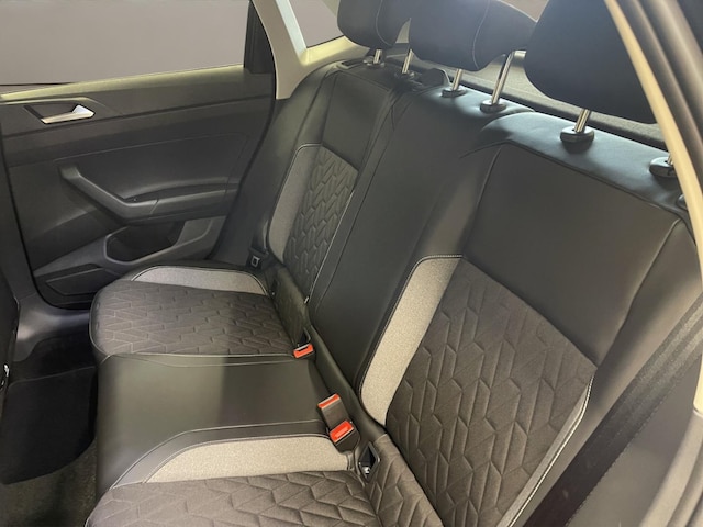 Volkswagen Polo 1.0 l 5-Gang IQLight Navi Virtual LED