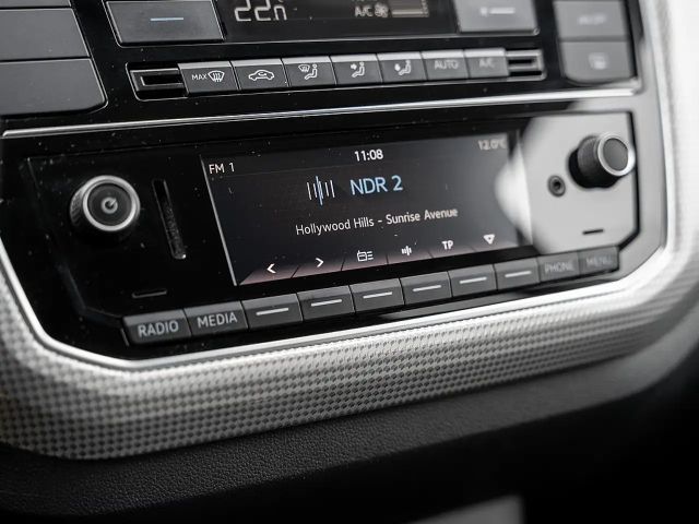 Volkswagen e-up! Plus Style