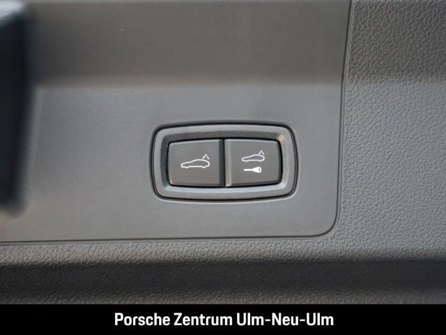 Porsche Panamera 4 E-Hybrid