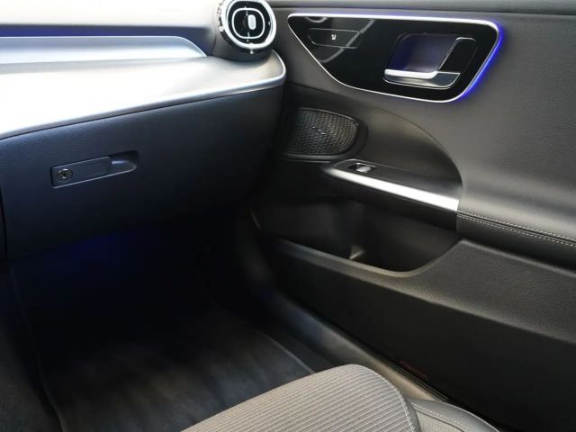 Mercedes-Benz C 200 AVANTGARDE C 200 d Estate