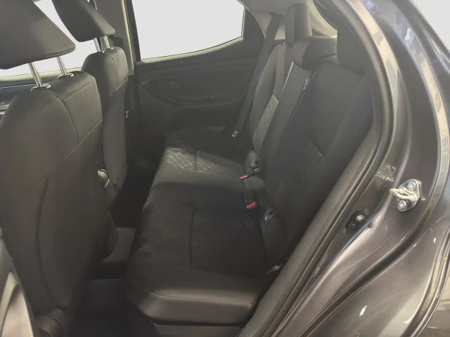 Mazda 2 Center-Line 1.5L Hybrid VVT-i ACC RFK SHZ PDC