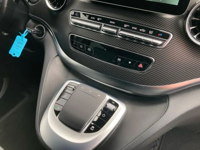 Mercedes-Benz V 300 4MATIC AMG Line Extralang