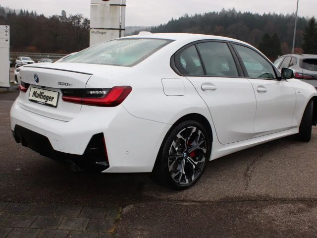 BMW 330 330e M-Sport Sedan xDrive