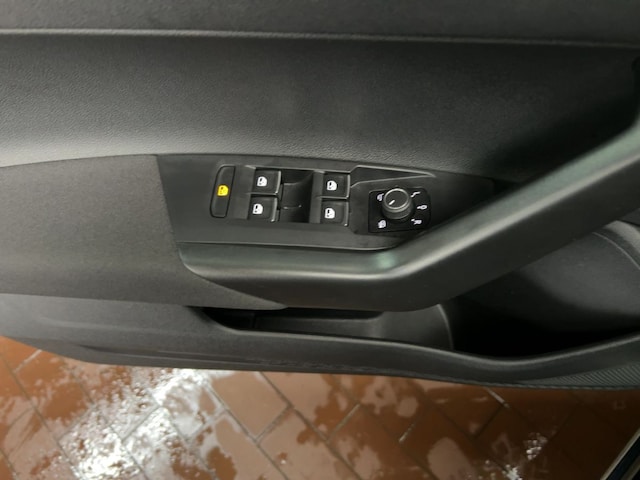 Volkswagen Taigo 1.5 TSI DSG R-Line