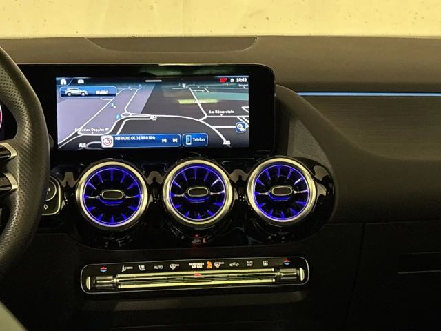 Mercedes-Benz GLA 250 4MATIC AMG Line