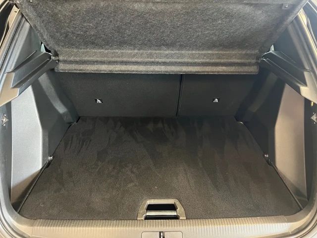 Peugeot E-2008 Allure Pack