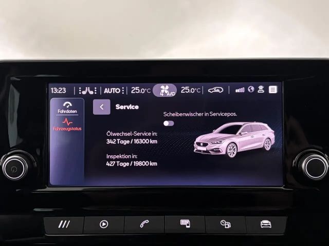 Seat Leon 1.0 eTSI LED AHK Navi-App virtual Standhzg.