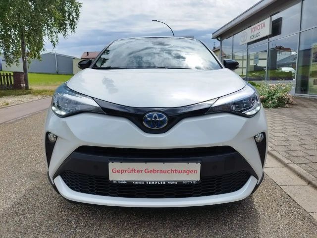Toyota C-HR Team D