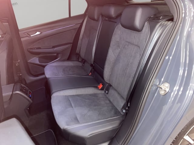 Volkswagen Golf 1.5 eTSI DSG Golf VIII