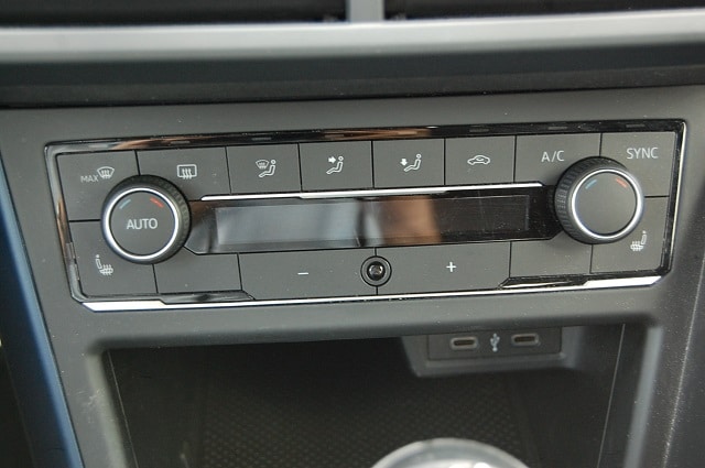 Volkswagen Polo Polo 1.0     CL   BT070 TSIM5F