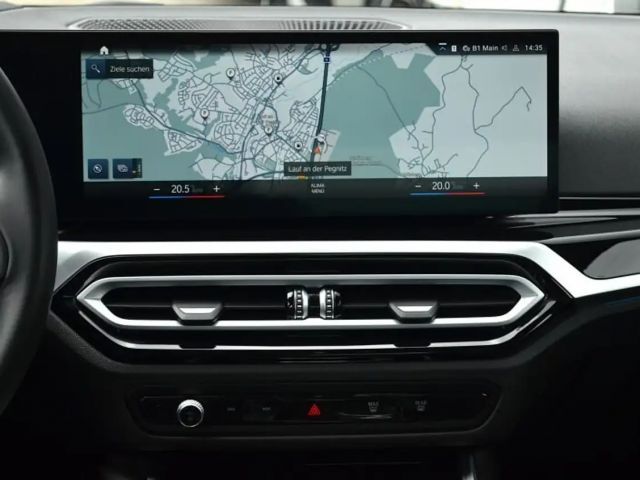 BMW 330 330i Sedan xDrive