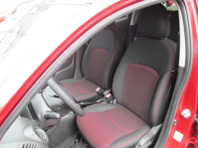 Mitsubishi Space Star Star