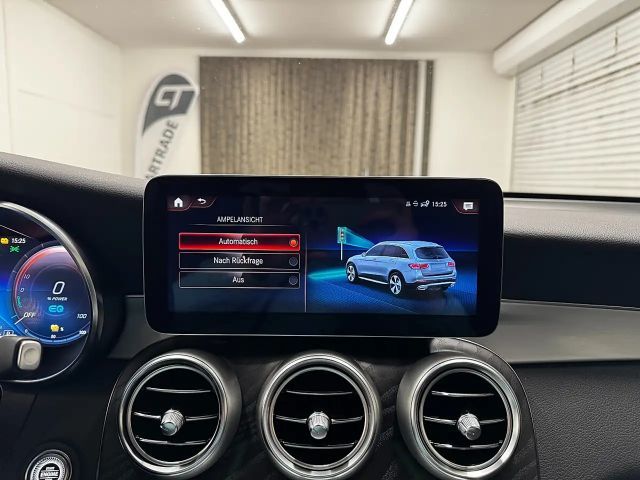 Mercedes-Benz GLC 300 4MATIC AMG Line