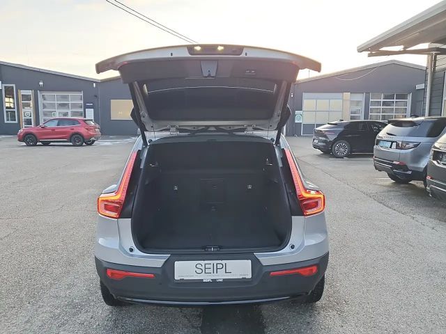 Volvo XC40 Dark Plus