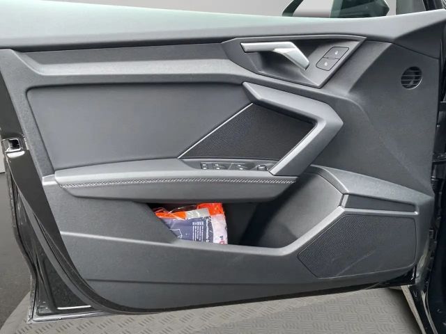 Audi A3 30 TFSI Sedan