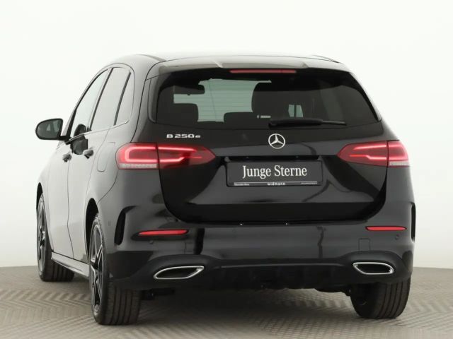 Mercedes-Benz B 250 AMG Line B 250 e