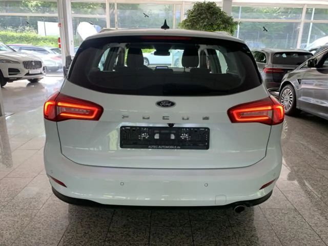 Ford Focus Titanium Wagon