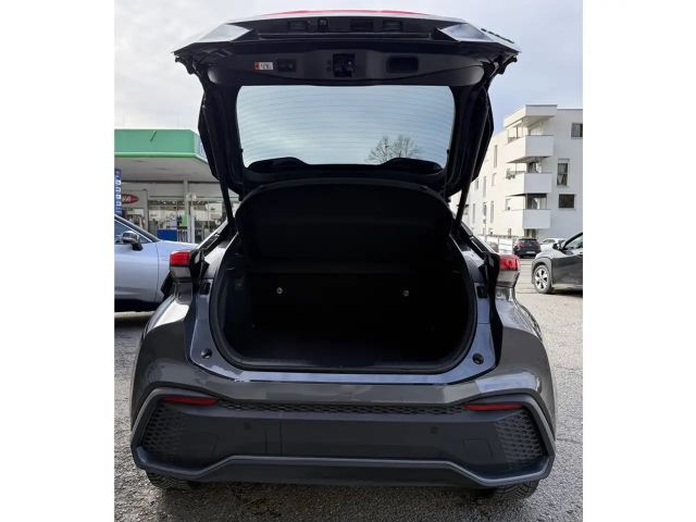 Toyota C-HR Active Hybride Plug-in