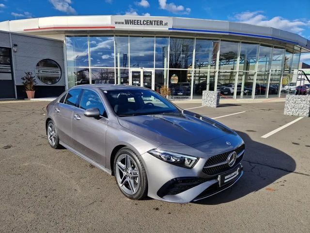 Mercedes-Benz A 180 A 180 d AMG Line