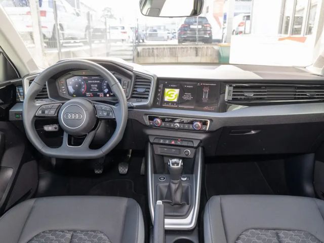 Audi A1 30 TFSI Allstreet